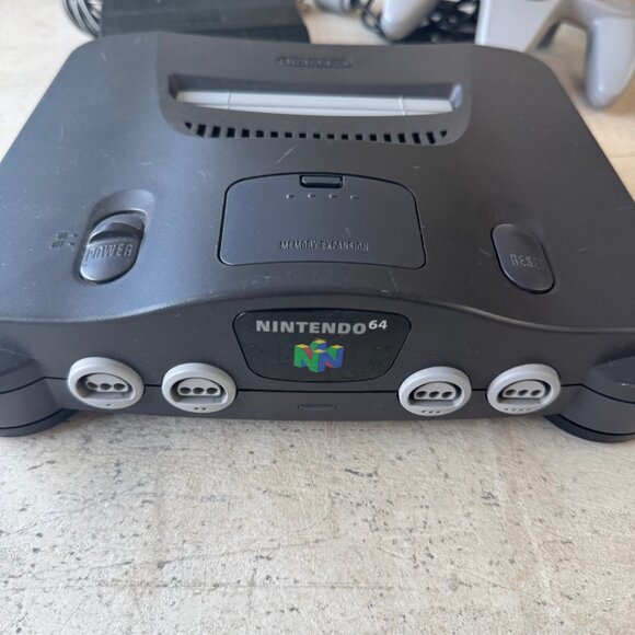 Original Nintendo 64 Premium Bundle - (3 Controllers & Mario Kart) - Picture 2 of 5